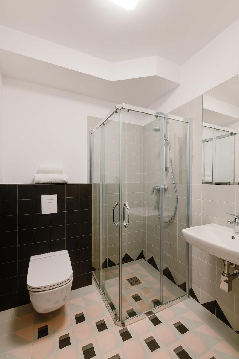 Well Well Aparthotel image