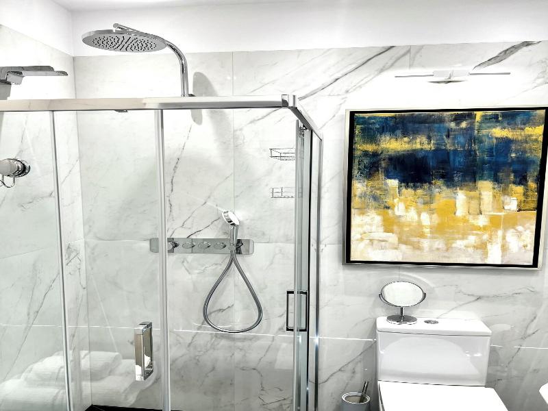 MONDRIAN Luxury Suites&Apartments OldTown MarketSq image