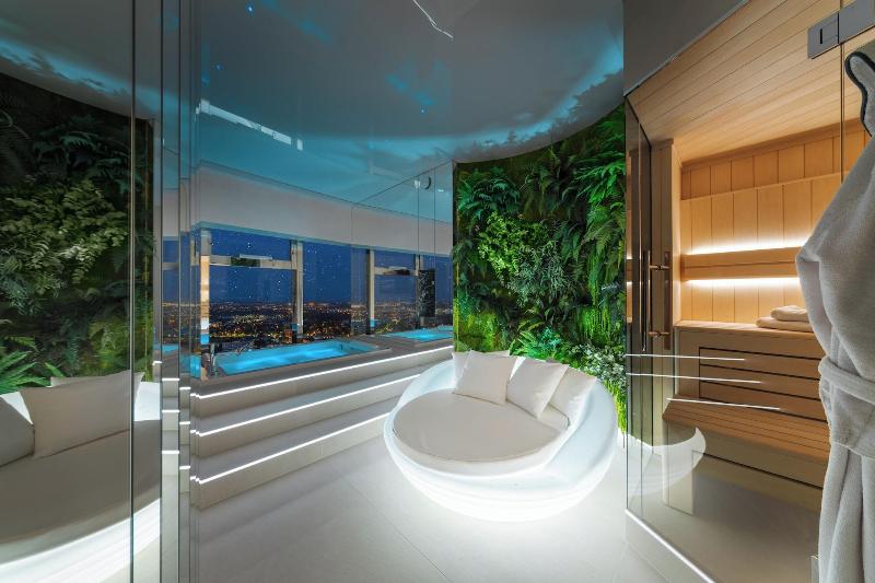 AVESA Apartments in Sky Tower image
