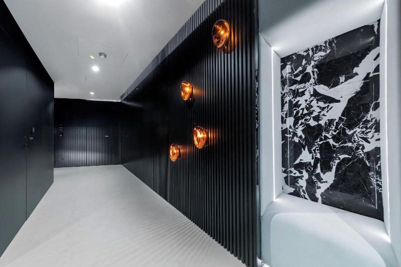 AVESA Apartments in Sky Tower image
