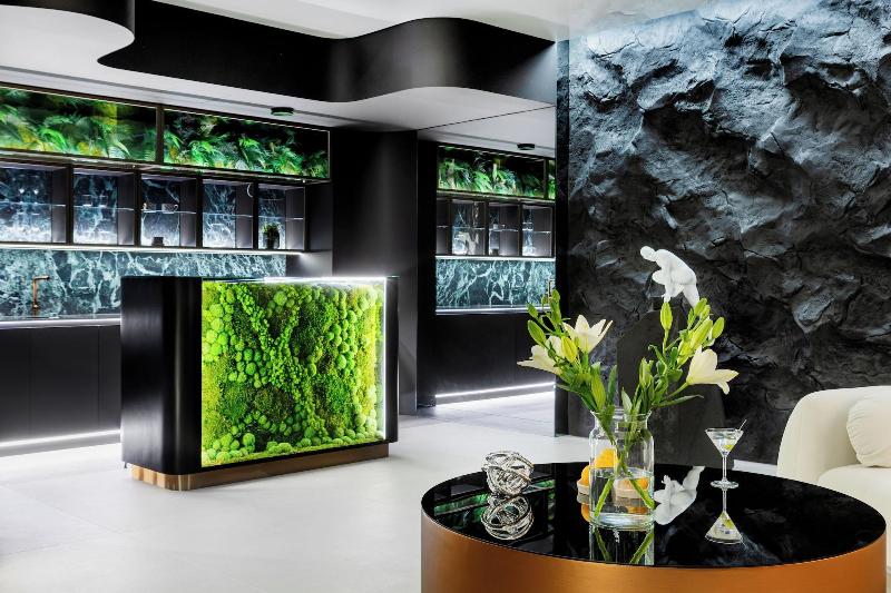AVESA Apartments in Sky Tower image