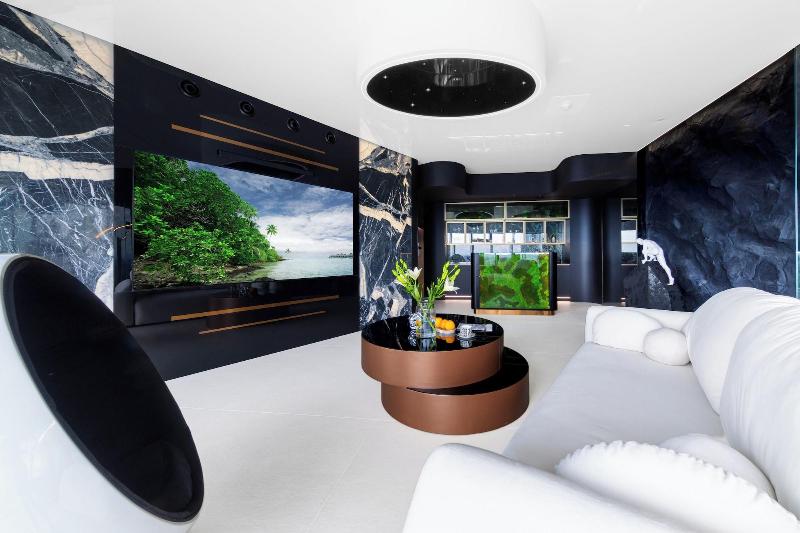 AVESA Apartments in Sky Tower image