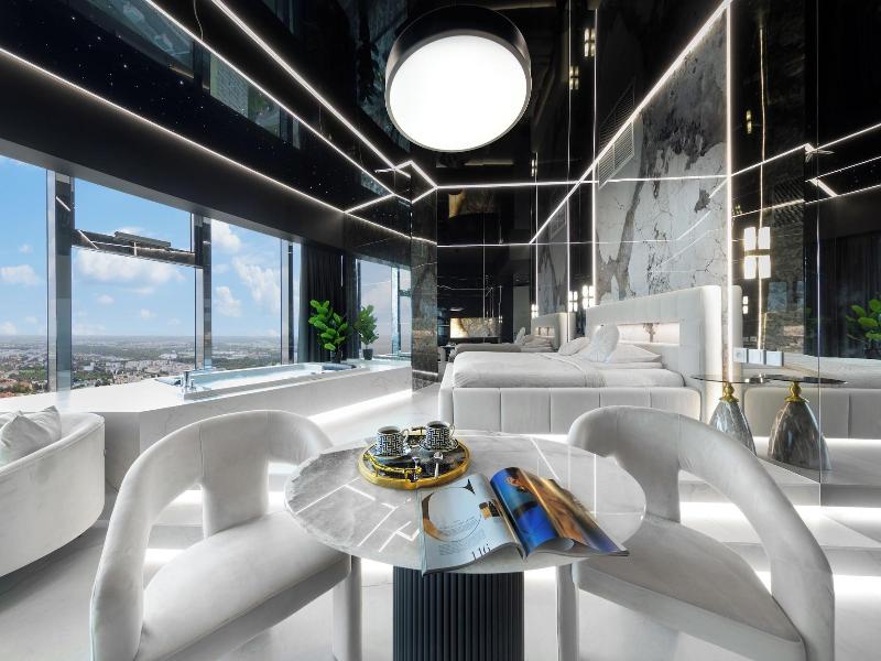 AVESA Apartments in Sky Tower image