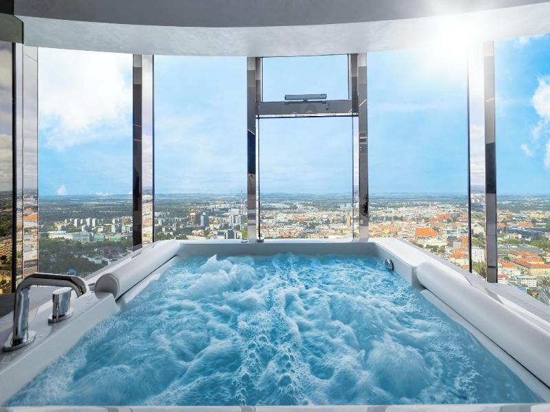 AVESA Apartments in Sky Tower image