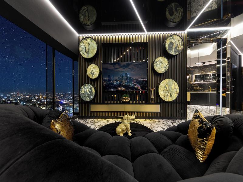 AVESA Apartments in Sky Tower image