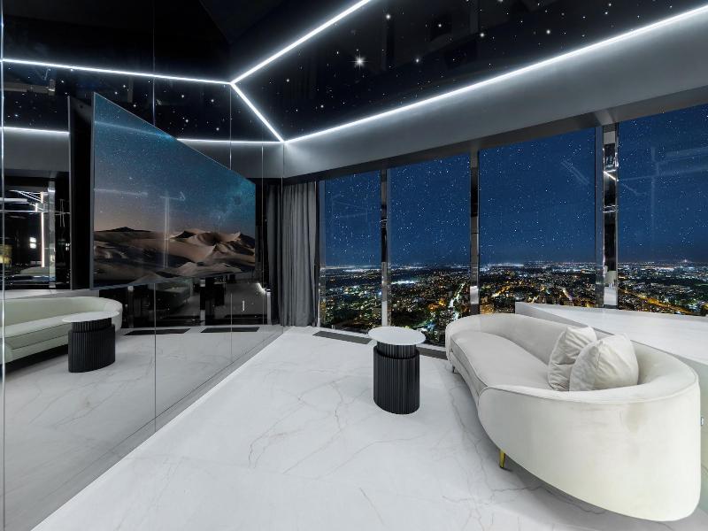 AVESA Apartments in Sky Tower image