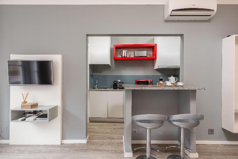 Your Opo Capela Apartments image