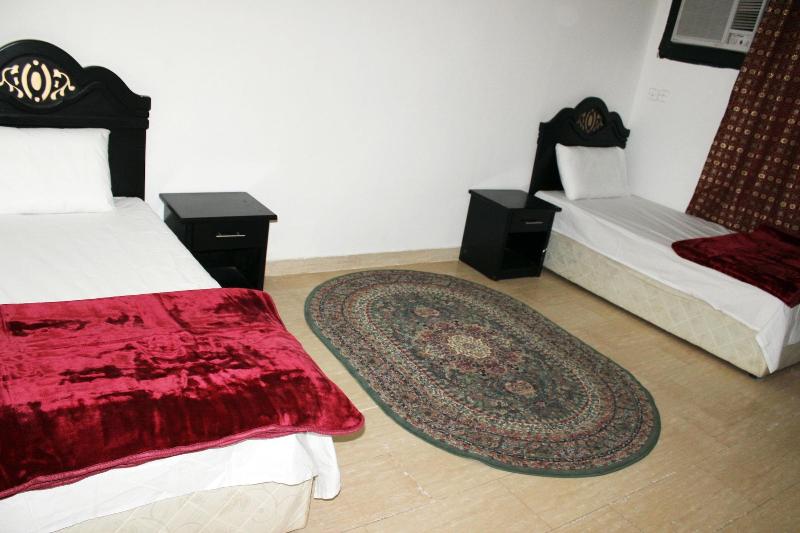 Al Eairy Furnished Apartments Qassim 1 image