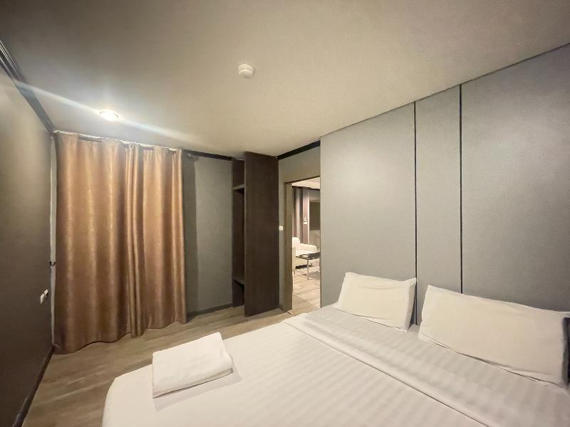 Carpediem Hotel by ZUZU image