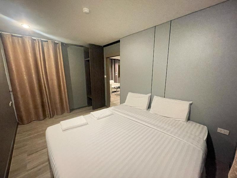Carpediem Hotel by ZUZU image