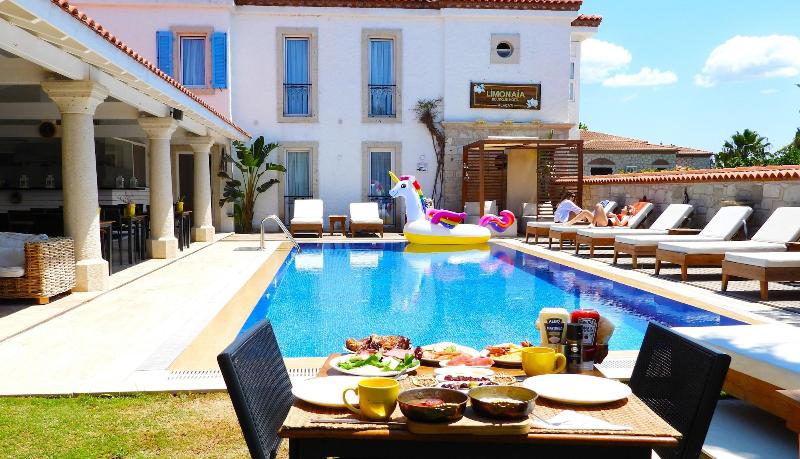 Alacati Limonaia Hotel image
