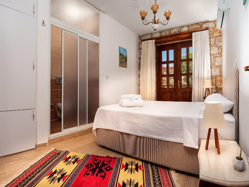 Flores Hotel Alacati image