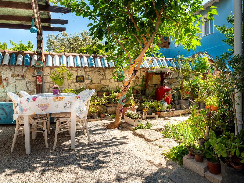 Flores Hotel Alacati image