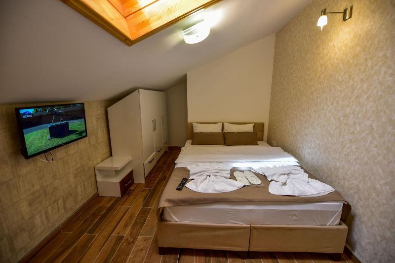 Hirande Otel image