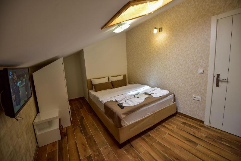 Hirande Otel image