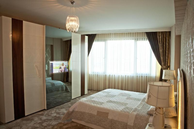 Golf Royal Ä°stanbul Residence image