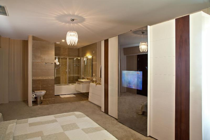 Golf Royal Ä°stanbul Residence image