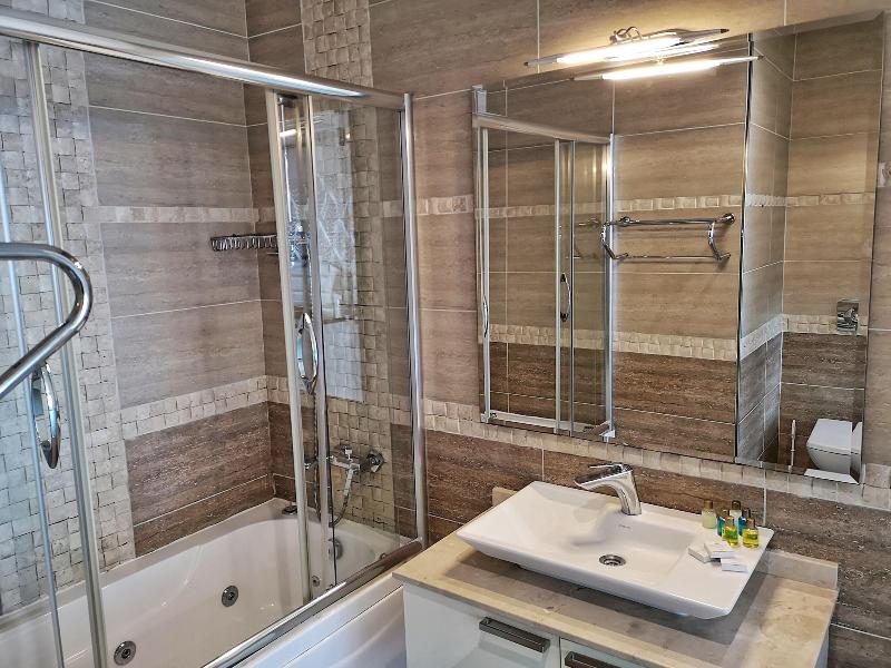 Golf Royal Ä°stanbul Residence image