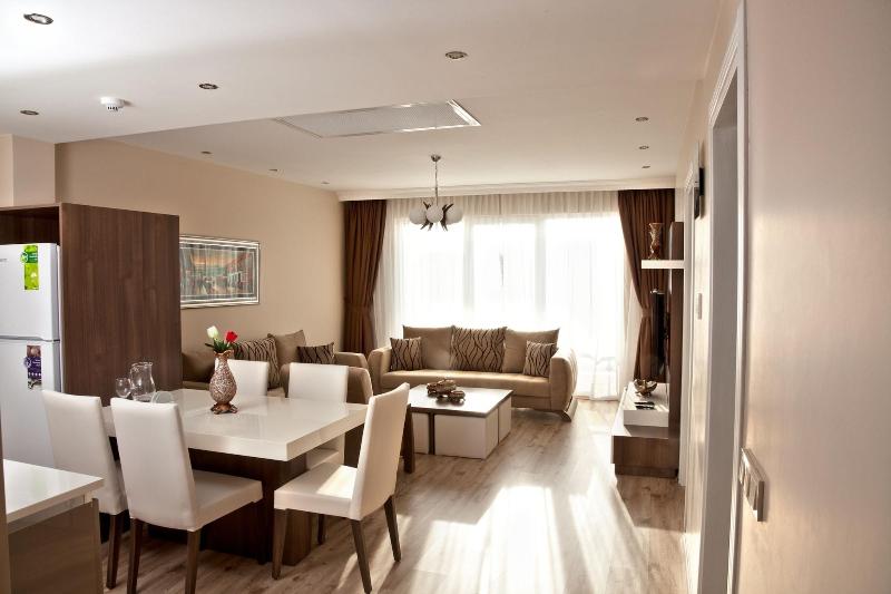 Golf Royal Ä°stanbul Residence image