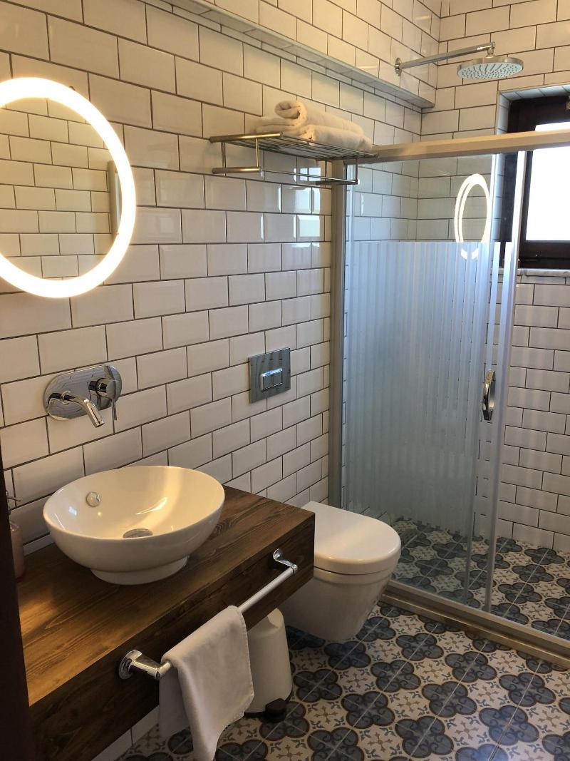 Bozcaada KÄ±rlÄ± Otel image