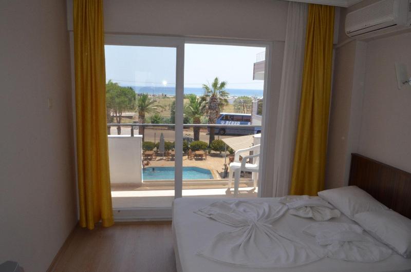 Mulka Hotel image