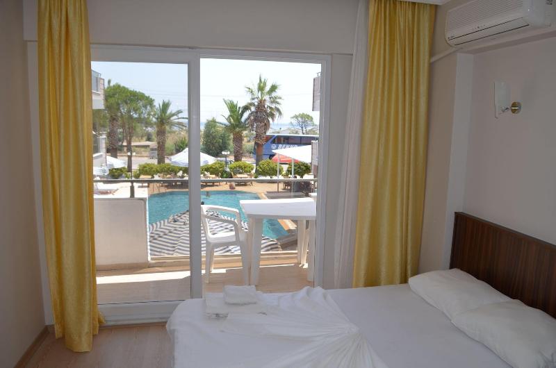 Mulka Hotel image