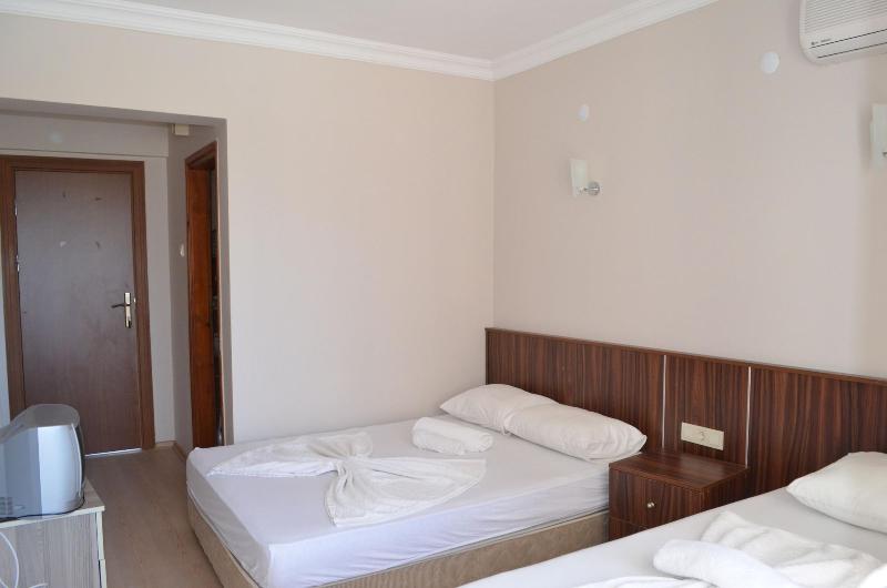 Mulka Hotel image