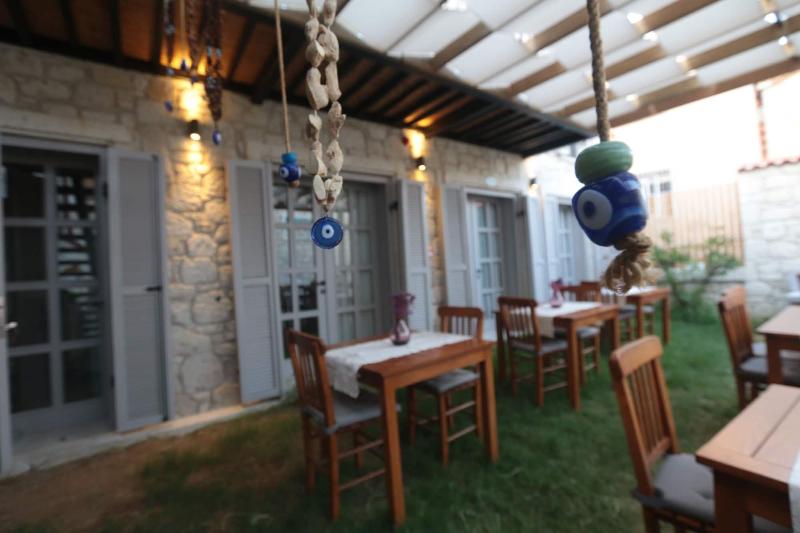 Alacati Cona Butik Otel