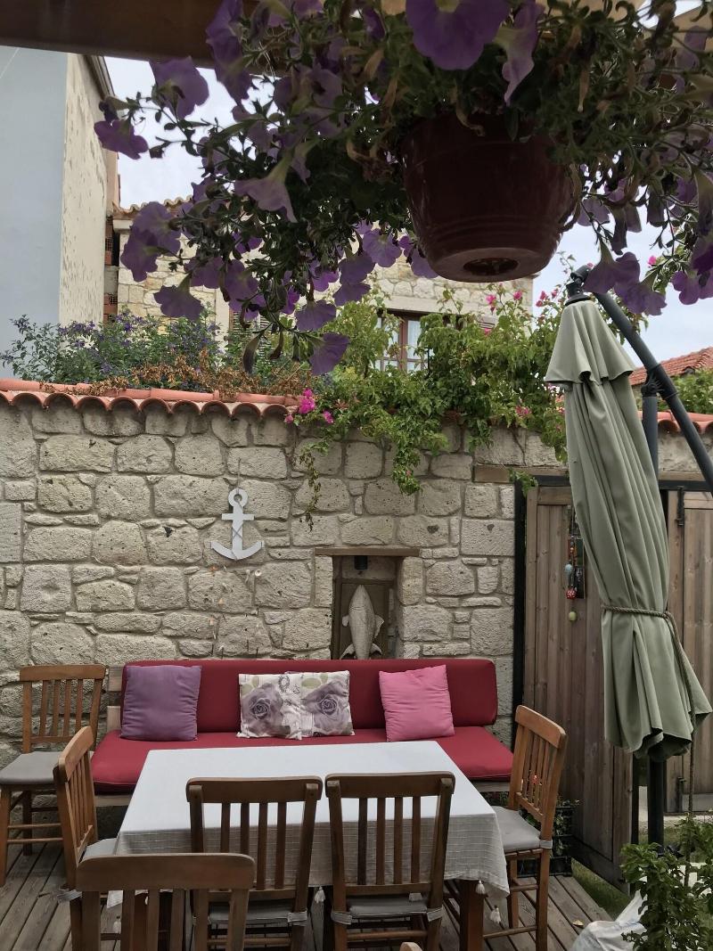 Alacati Cona Butik Otel