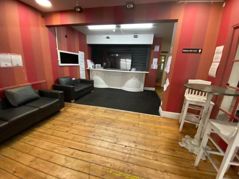 Chatsworth Hotel image