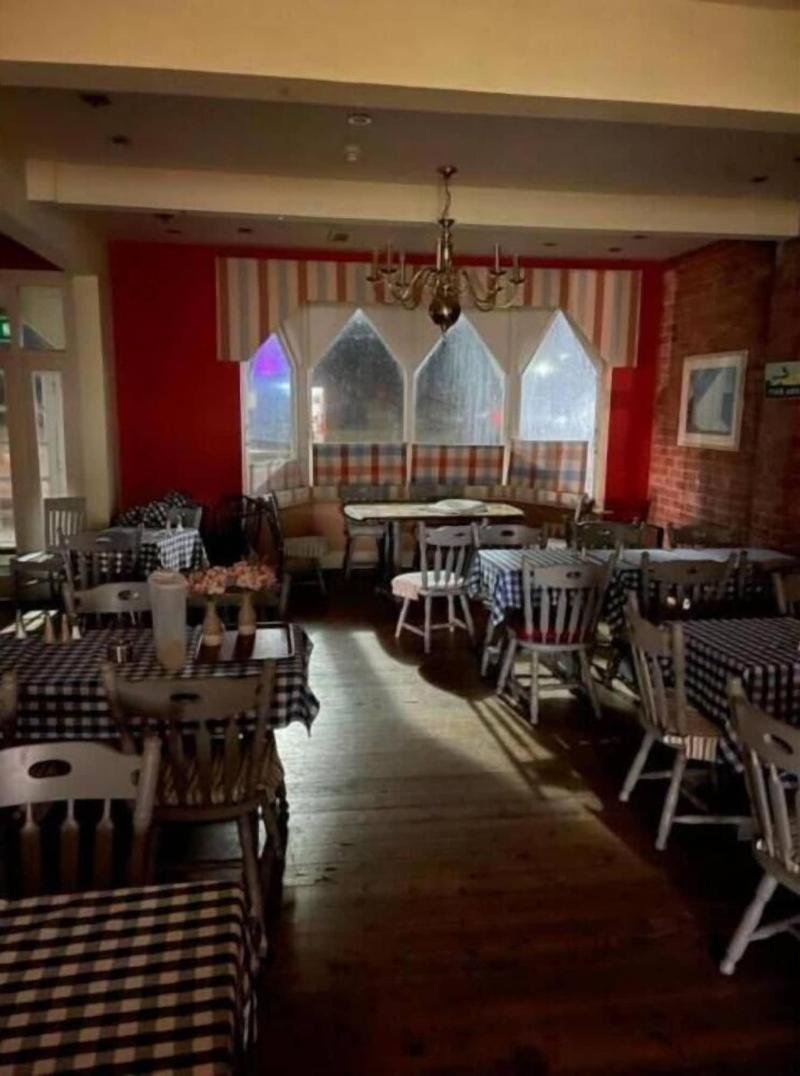 Chatsworth Hotel image