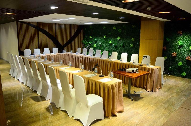 King Town Grand Hotel & Wedding Center image