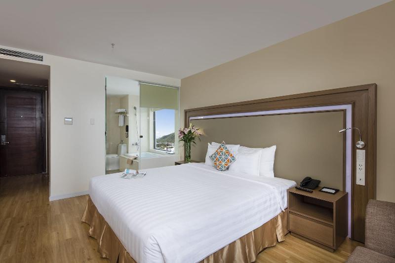 King Town Grand Hotel & Wedding Center image