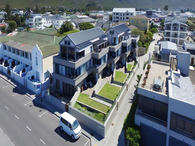 Hermanus Apartments image