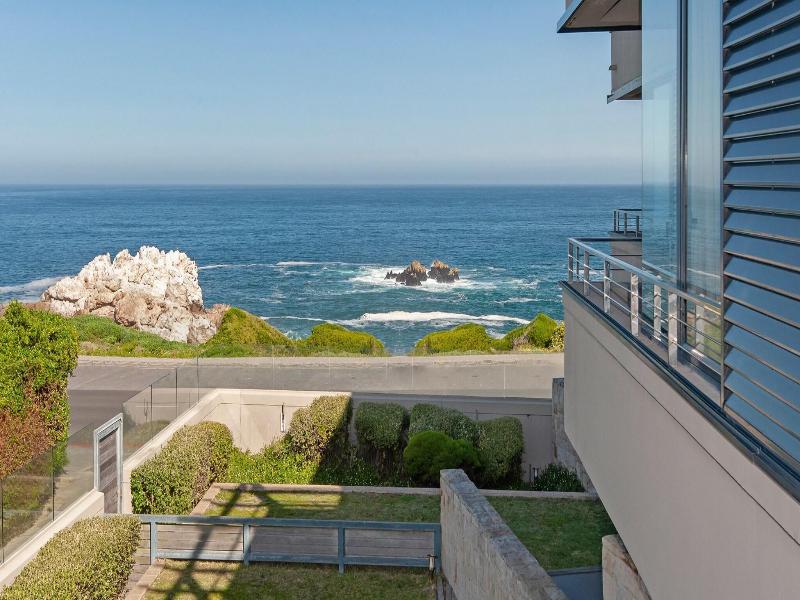 Hermanus Apartments image