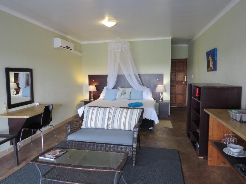 Crocodile Bridge Safari Lodge image
