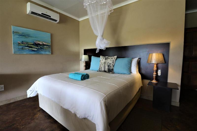 Crocodile Bridge Safari Lodge image
