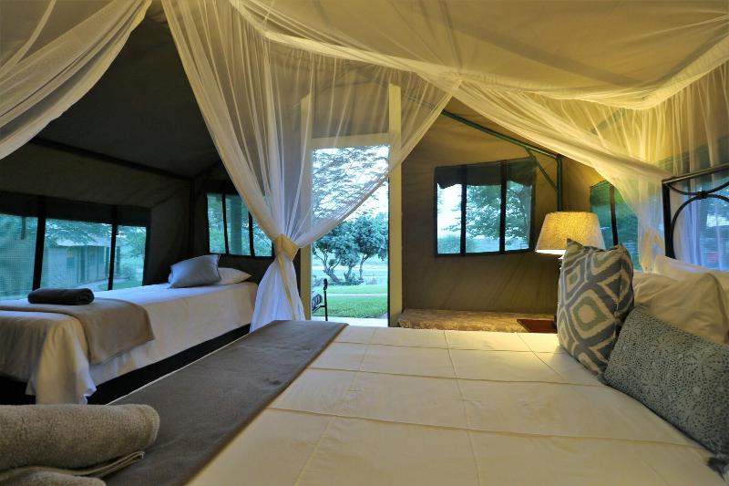Crocodile Bridge Safari Lodge image