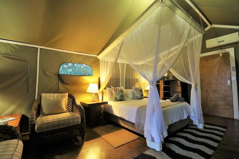 Crocodile Bridge Safari Lodge image
