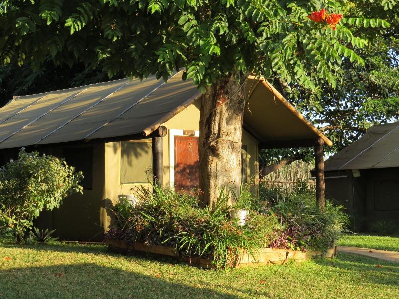 Crocodile Bridge Safari Lodge image