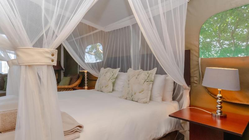Crocodile Bridge Safari Lodge image