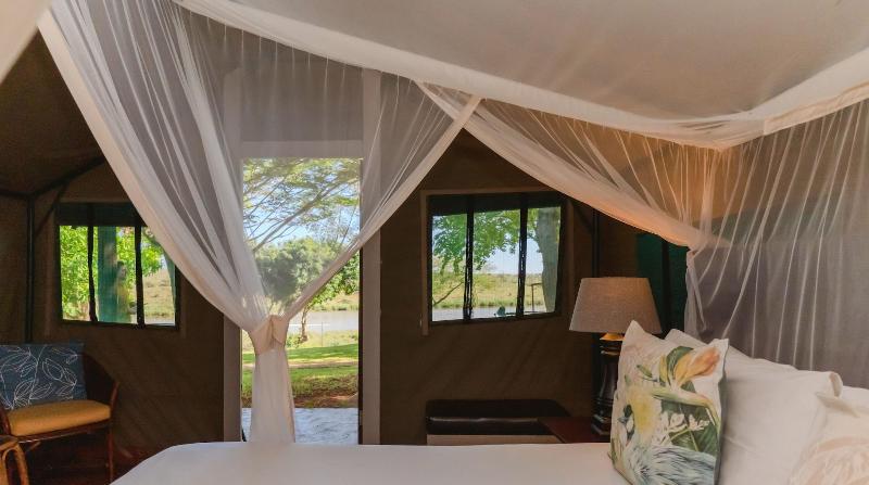 Crocodile Bridge Safari Lodge image
