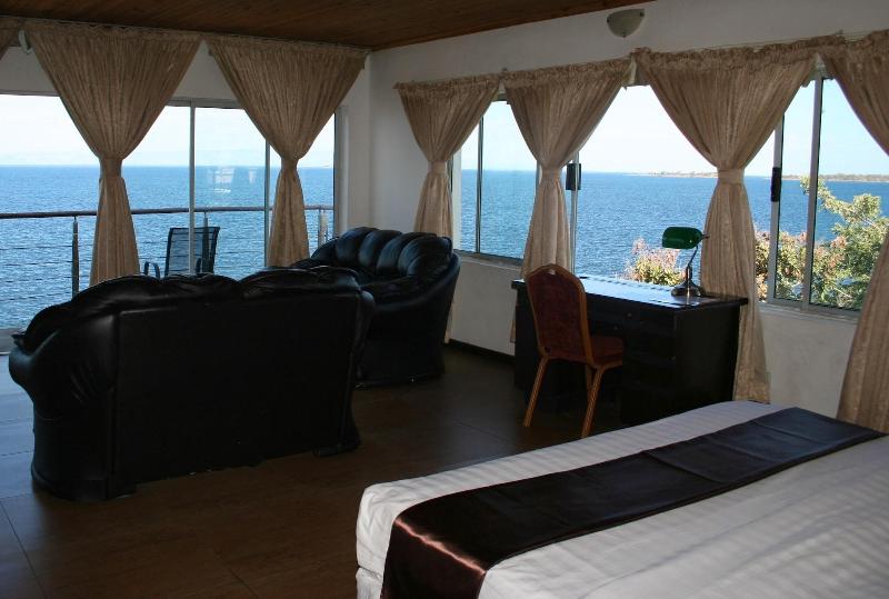 Lake Safari Lodge image