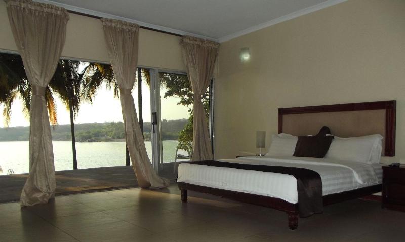 Lake Safari Lodge image