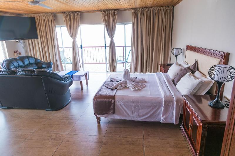 Lake Safari Lodge image