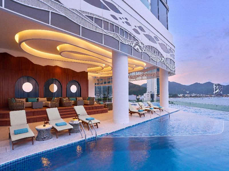voco Scenia Bay Nha Trang image