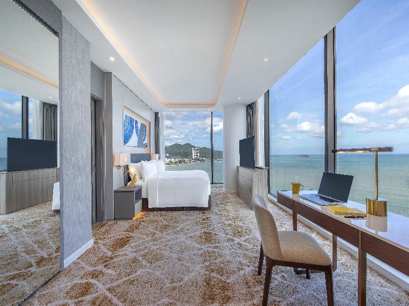 voco Scenia Bay Nha Trang image