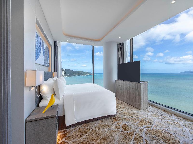 voco Scenia Bay Nha Trang image