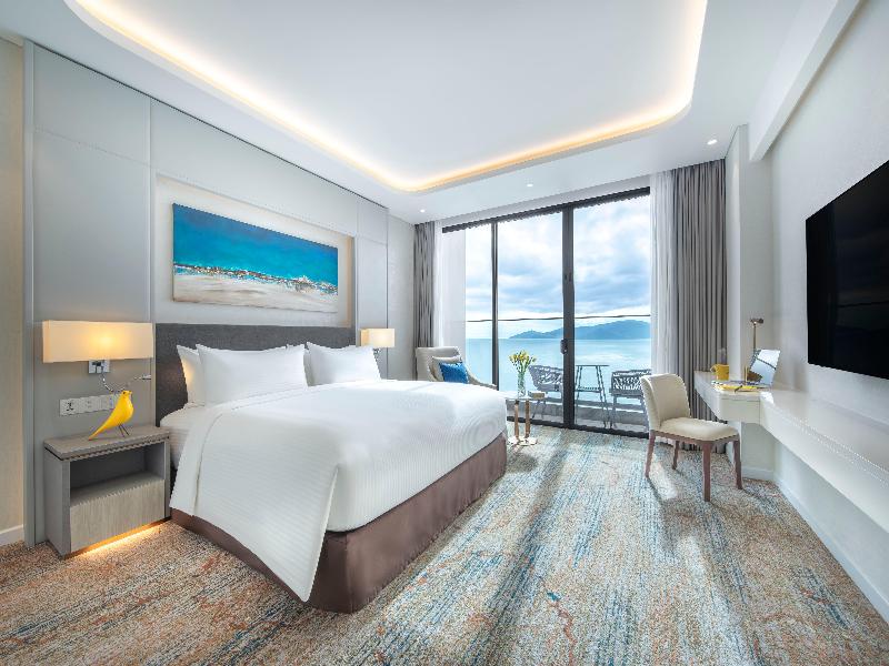 voco Scenia Bay Nha Trang image