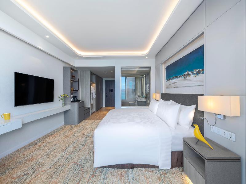 voco Scenia Bay Nha Trang image